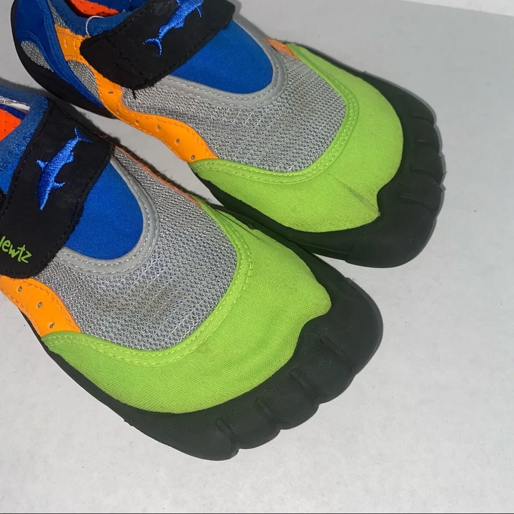 NEWTZ‎ Water Socks Shoes Size 2/3